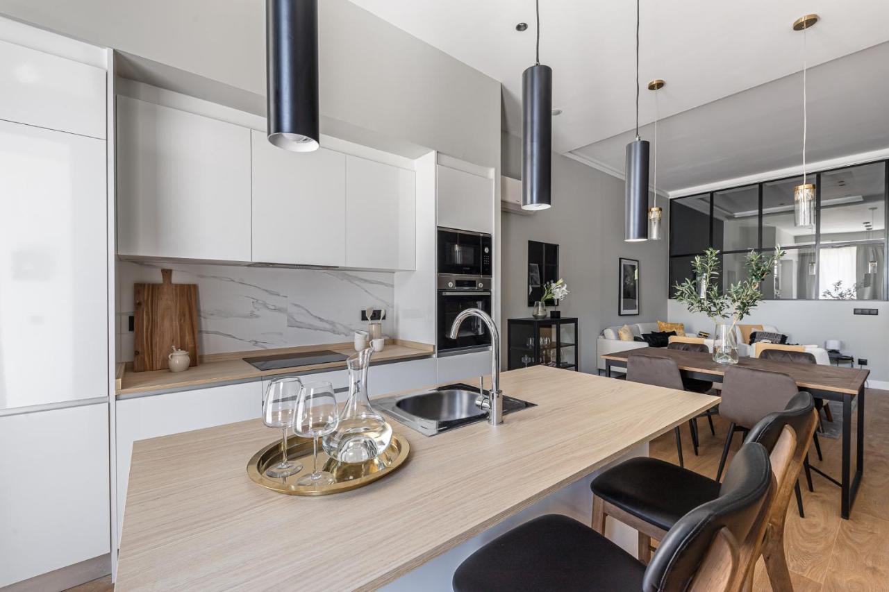 Totec Ventures Apartment Мадрид Екстериор снимка