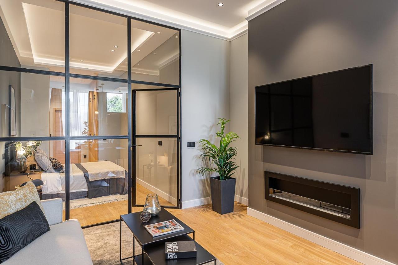 Totec Ventures Apartment Мадрид Екстериор снимка